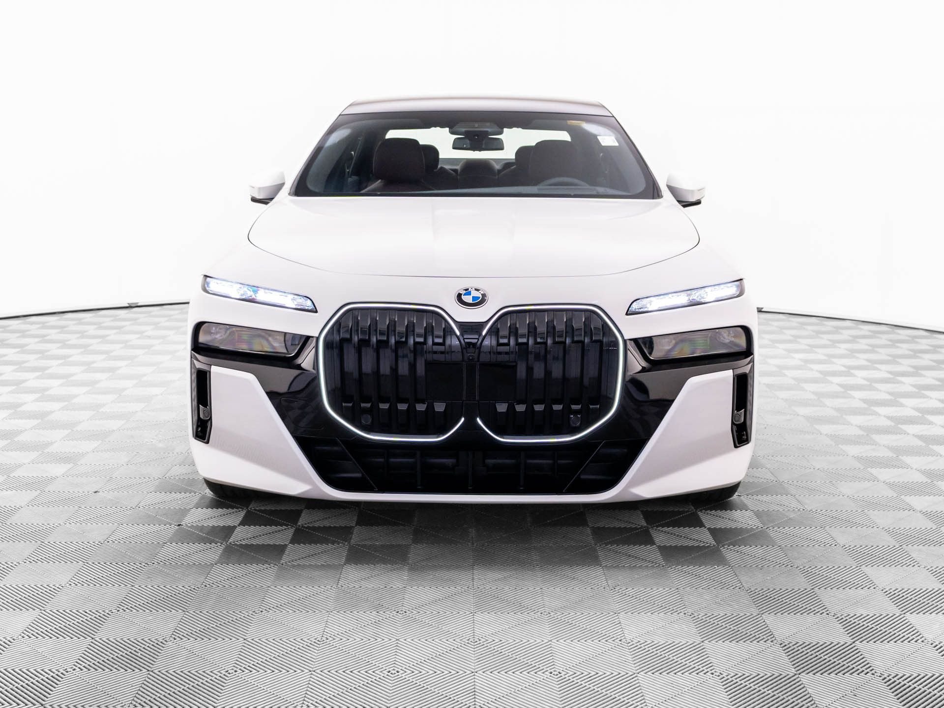 New 2026 BMW 760i xDrive w/ Executive Package AWD/4WD image 10