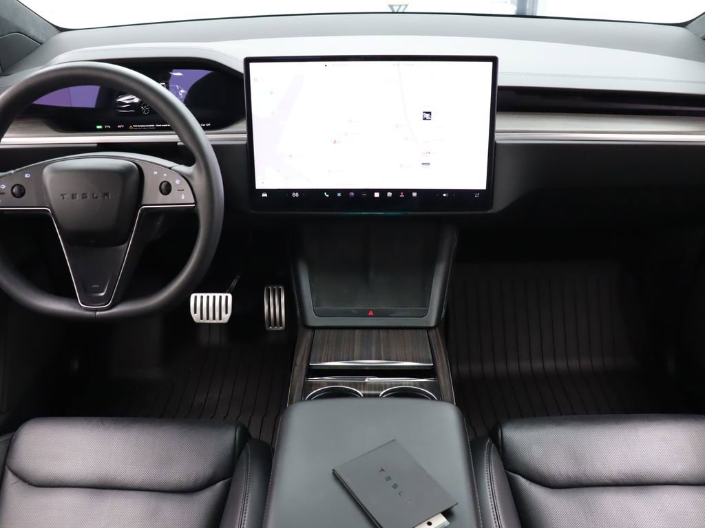 Used 2024 Tesla Model X image 21