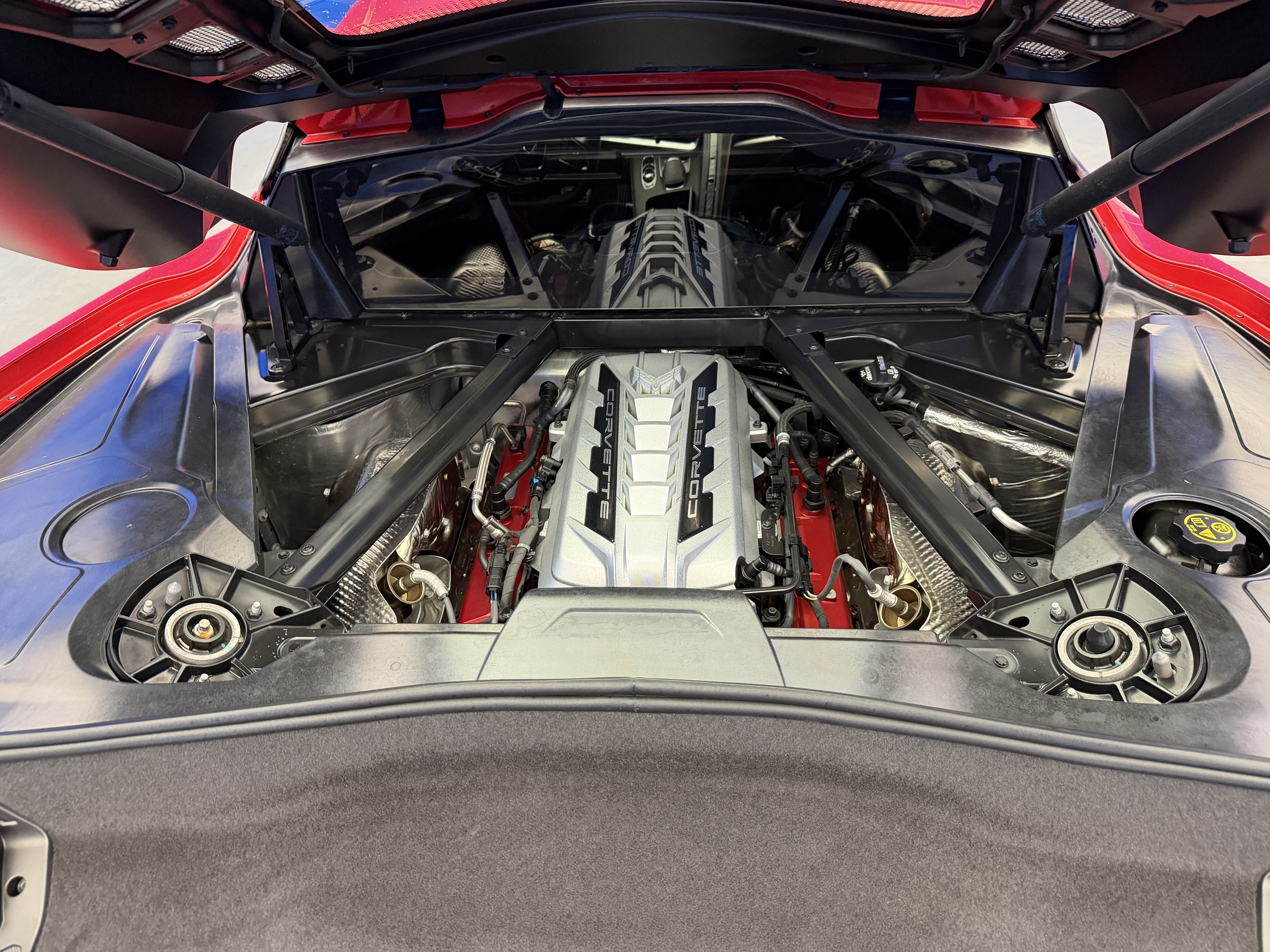 Used 2022 Chevrolet Corvette Stingray Coupe w/ Z51 Performance Package RWD image 26