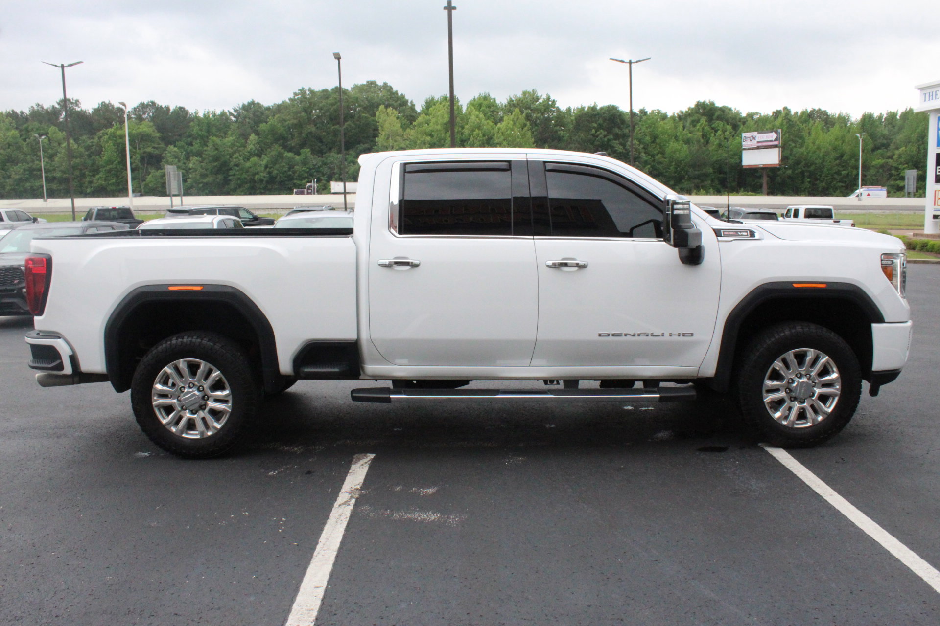 Used 2022 GMC Sierra 2500 Denali w/ Snow Plow Prep/Camper Package AWD/4WD image 5