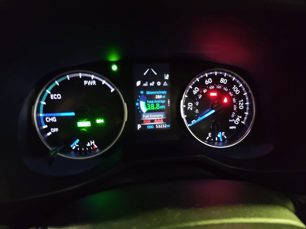 Used 2022 Toyota RAV4 XLE AWD/4WD image 8