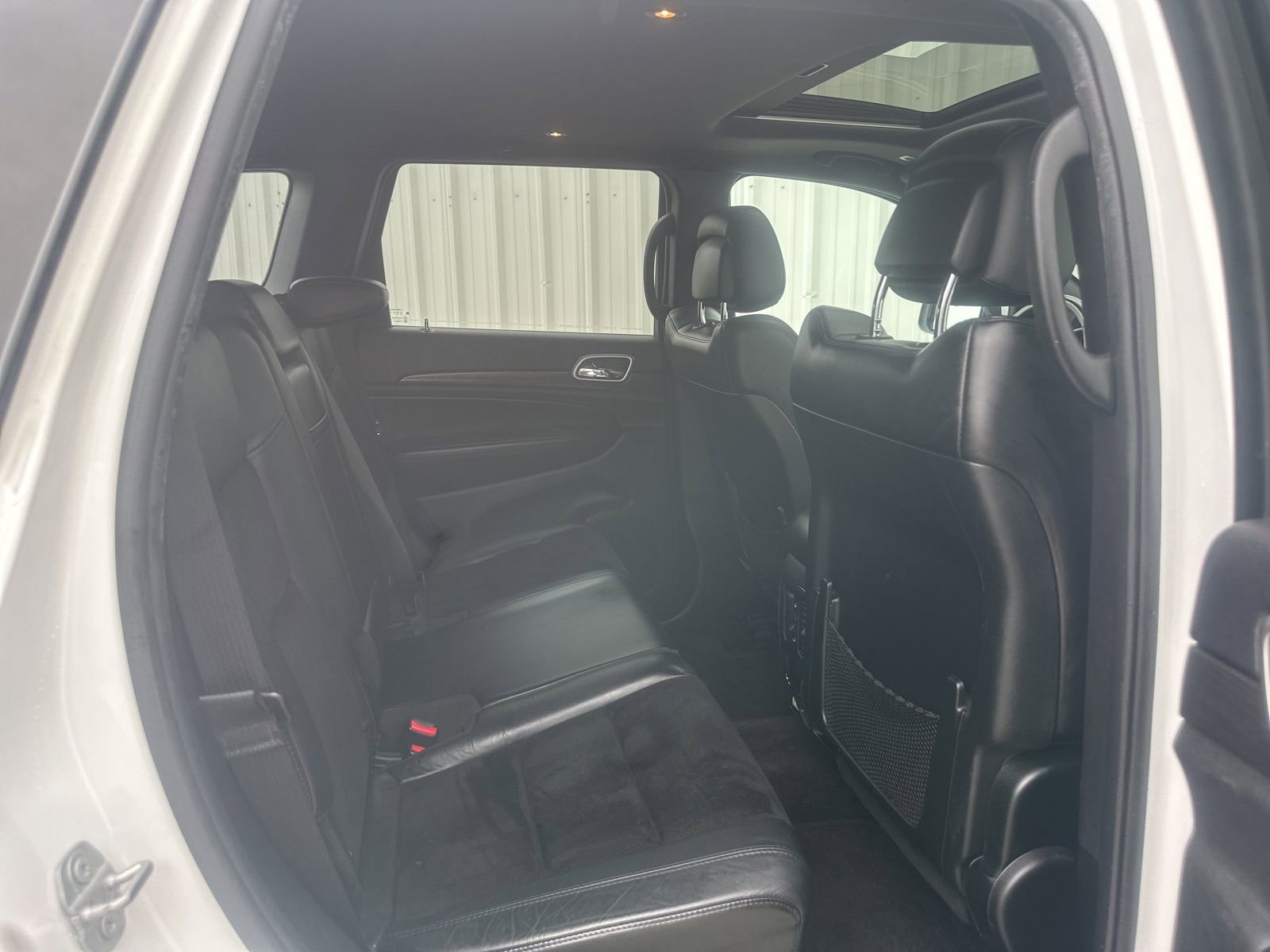 Used 2018 Jeep Grand Cherokee Altitude RWD image 14