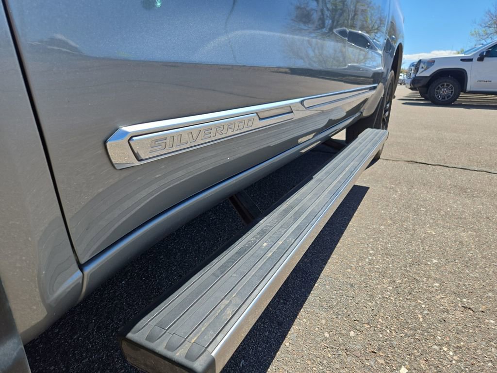 Used 2024 Chevrolet Silverado 1500 High Country w/ High Country Premium Package image 21
