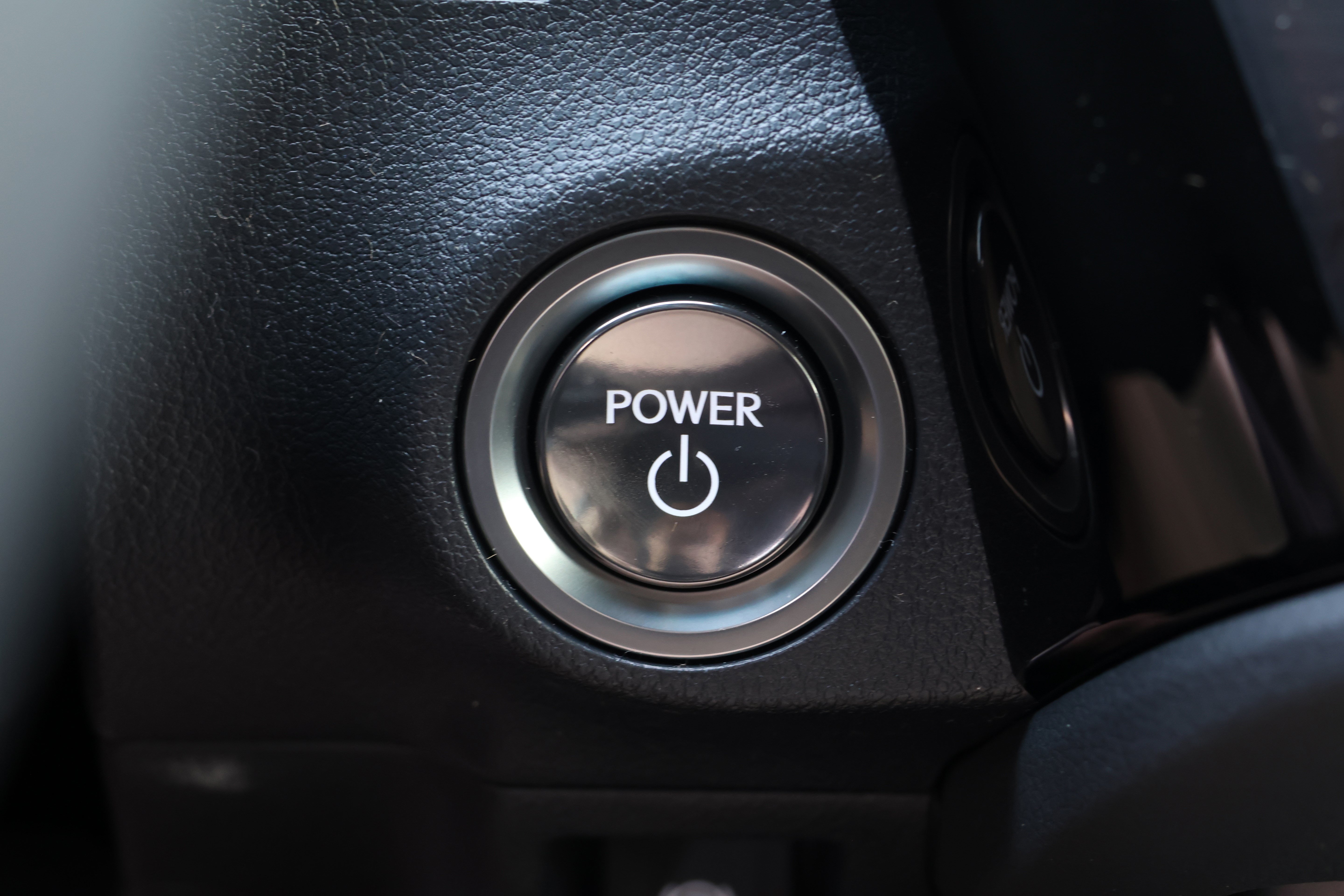 Used 2025 Lexus ES 300h w/ Premium Package FWD image 25
