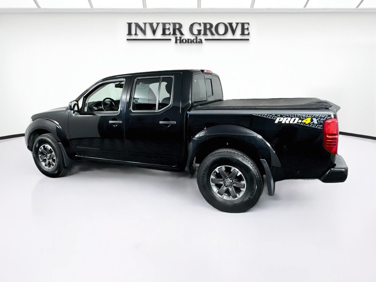 Used 2018 Nissan Frontier PRO-4X AWD/4WD image 7