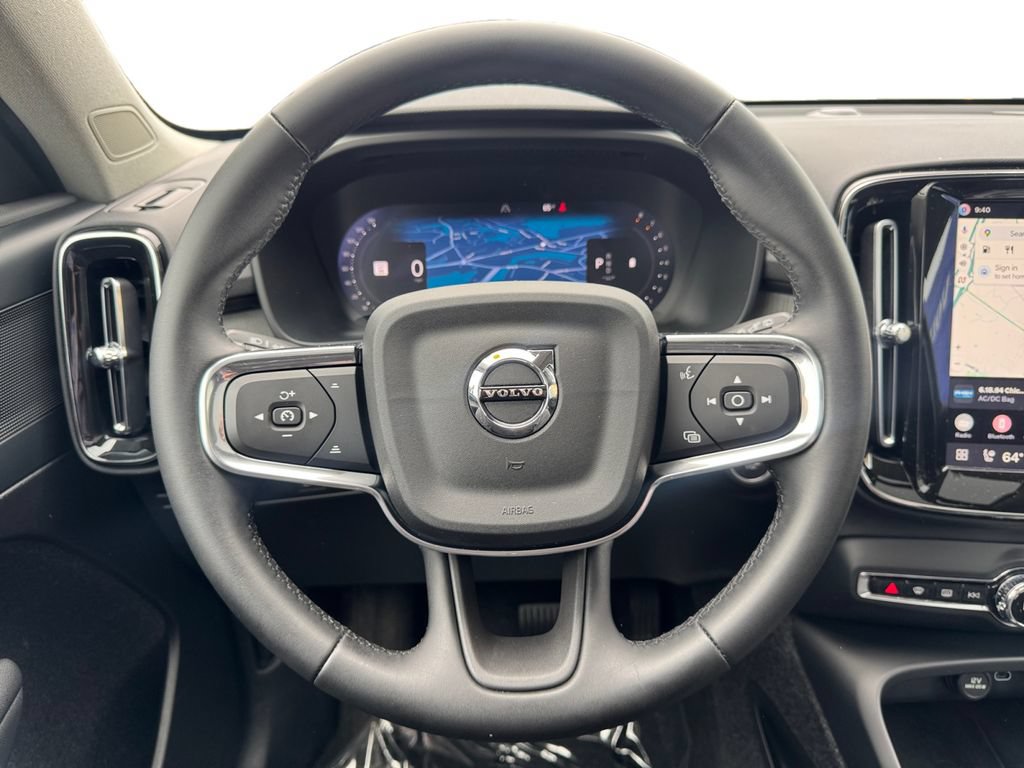 Certified 2026 Volvo XC40 B5 Plus AWD/4WD image 14
