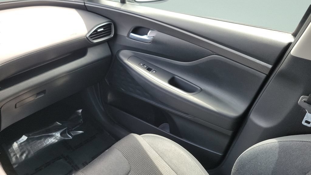 Used 2019 Hyundai Santa Fe SEL FWD image 13