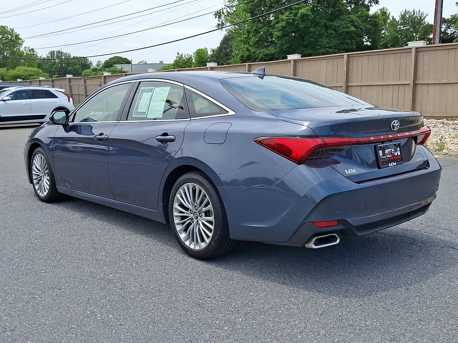 Used 2020 Toyota Avalon Limited w/ Advanced Safety Package FWD image 8