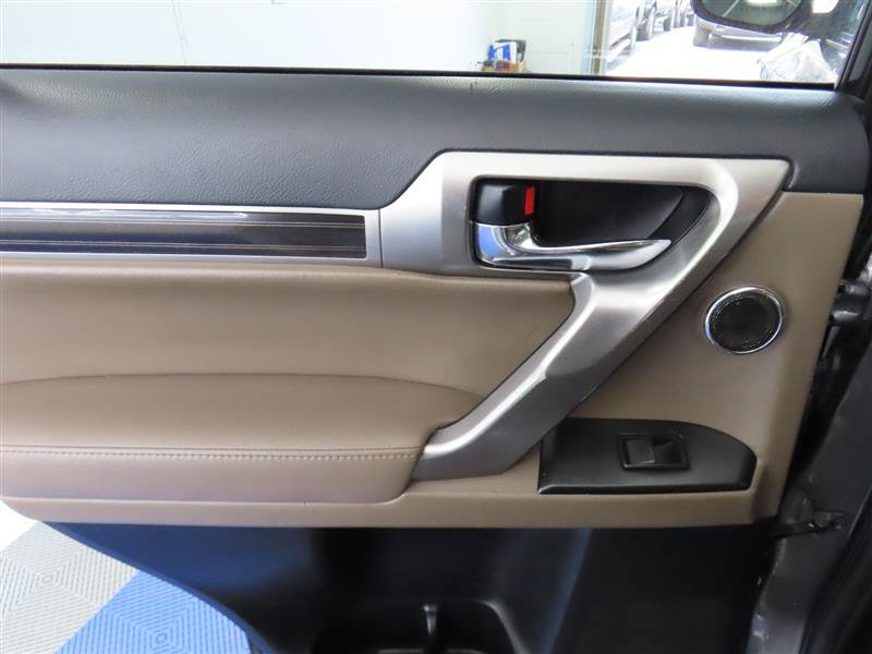 Used 2022 Lexus GX 460 Premium w/ Premium Plus Package AWD/4WD image 32