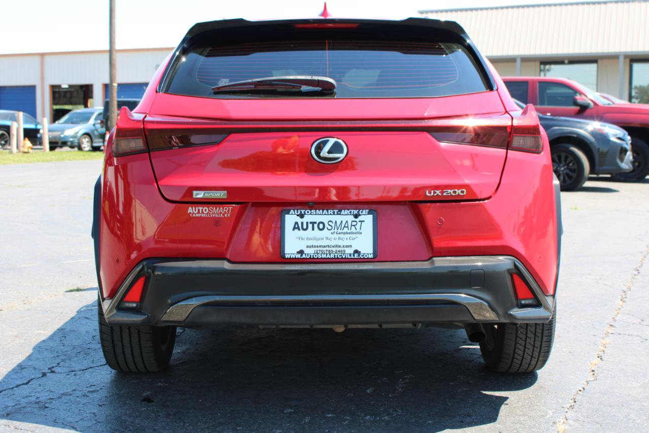 Used 2019 Lexus UX 200 F Sport w/ F Sport Premium Package FWD image 5