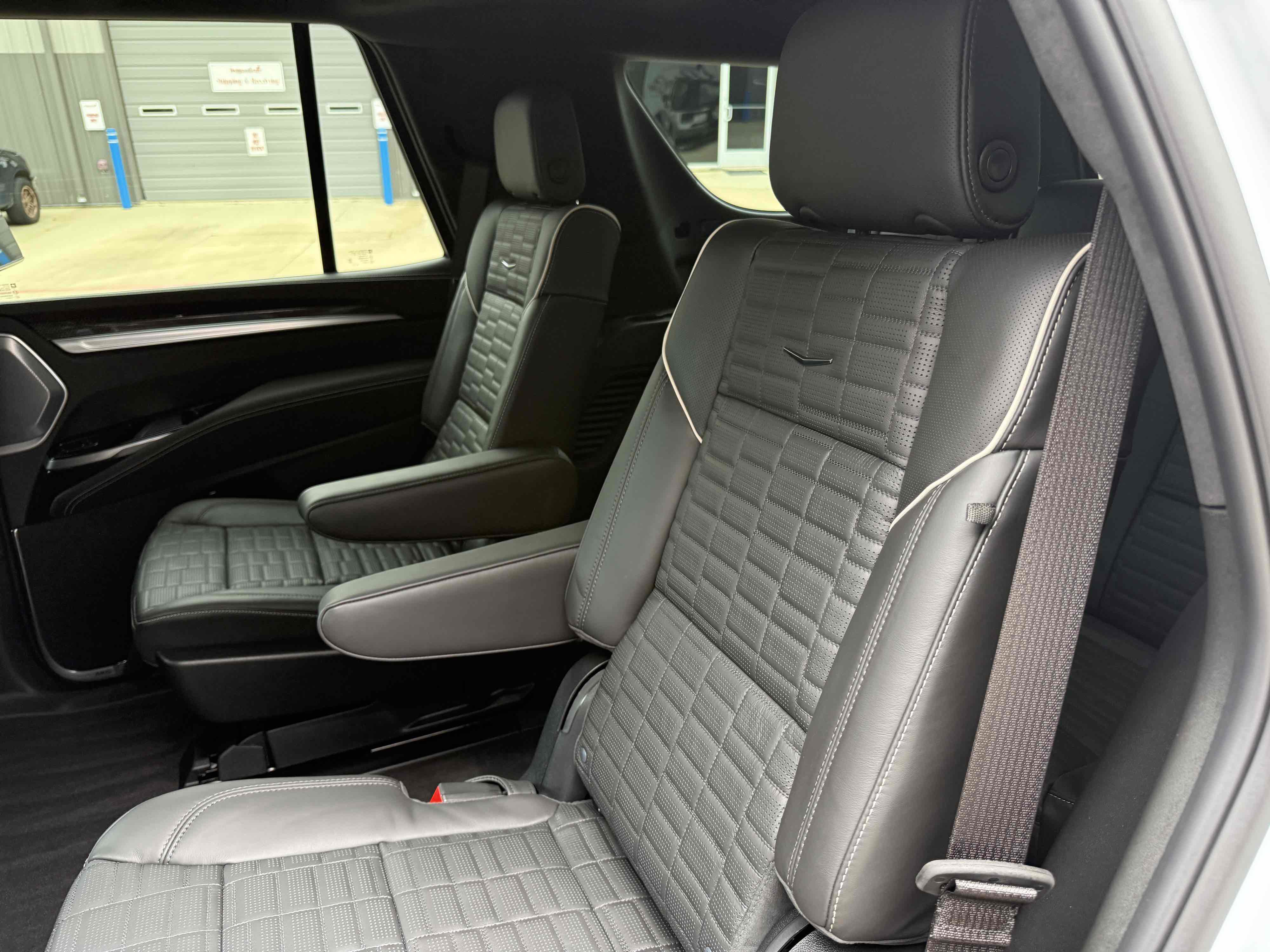 Used 2026 Cadillac Escalade V w/ LPO, ONYX Package AWD/4WD image 78