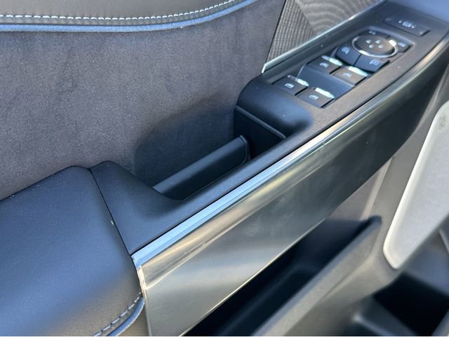 New 2025 Ford F350 Platinum w/ FX4 Off-Road Package image 38