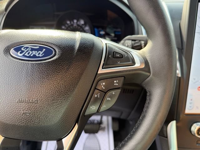 Used 2023 Ford Edge Titanium w/ Equipment Group 301A AWD/4WD image 30