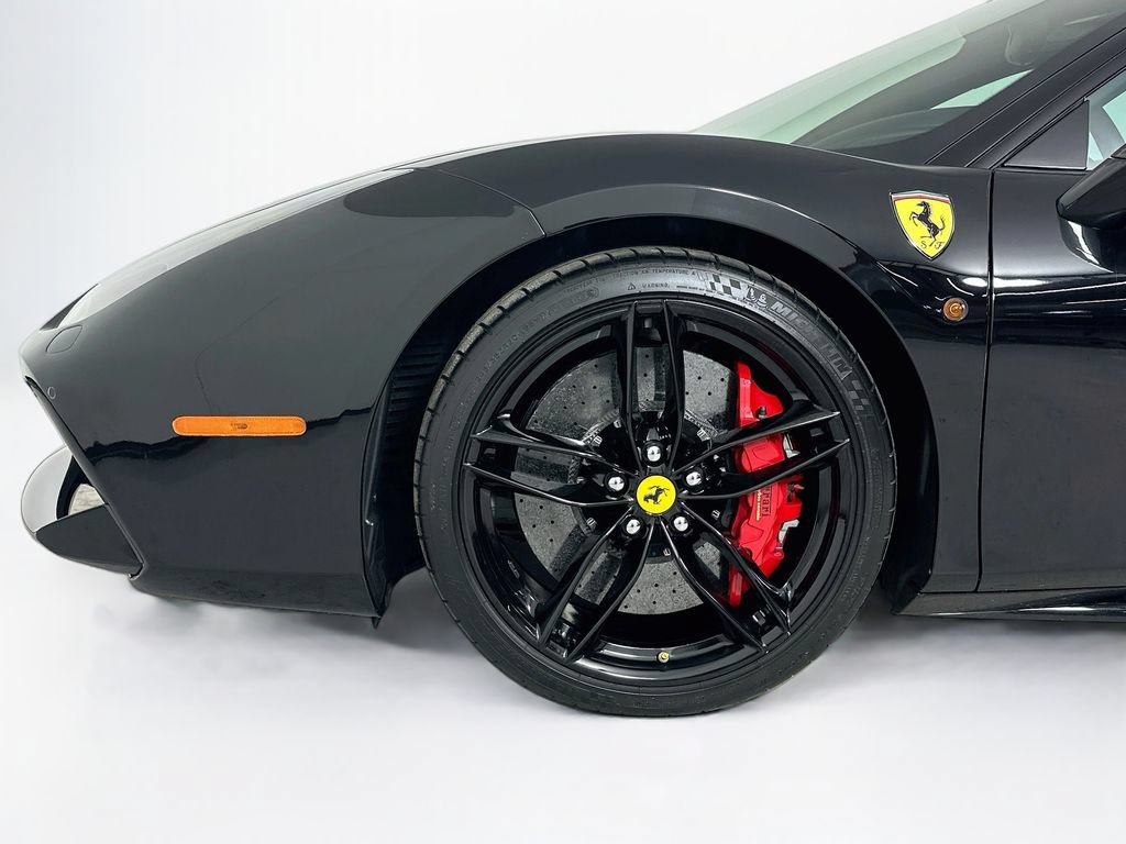Used 2016 Ferrari 488 GTB RWD image 17
