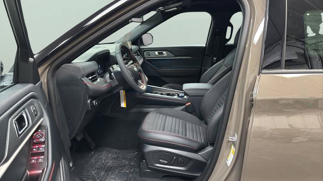 New 2026 Ford Explorer ST-Line w/ ST-Line Street Pack AWD/4WD image 9