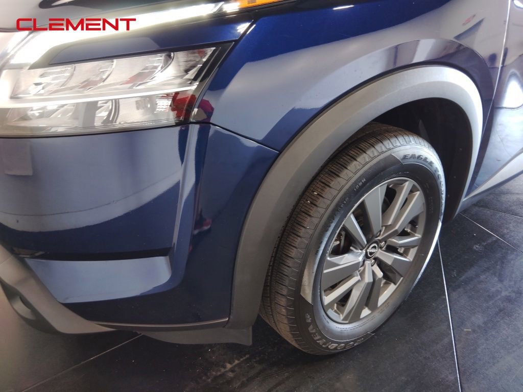 Used 2022 Nissan Pathfinder SV image 35