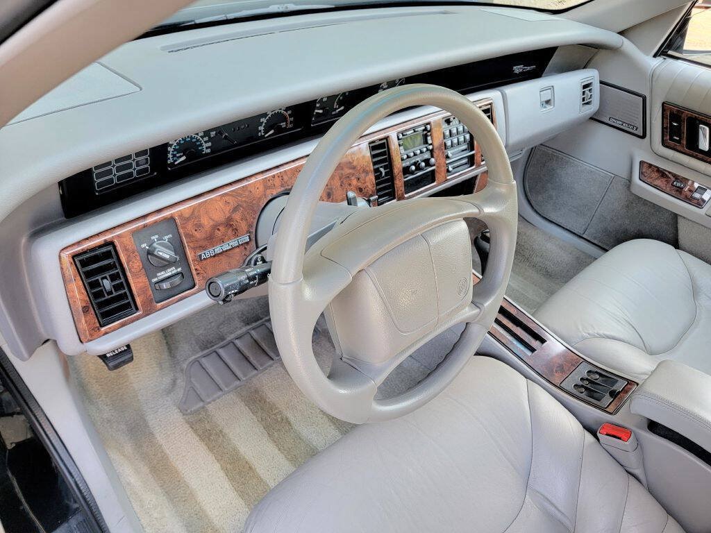 Used 1994 Buick Regal Custom FWD image 9