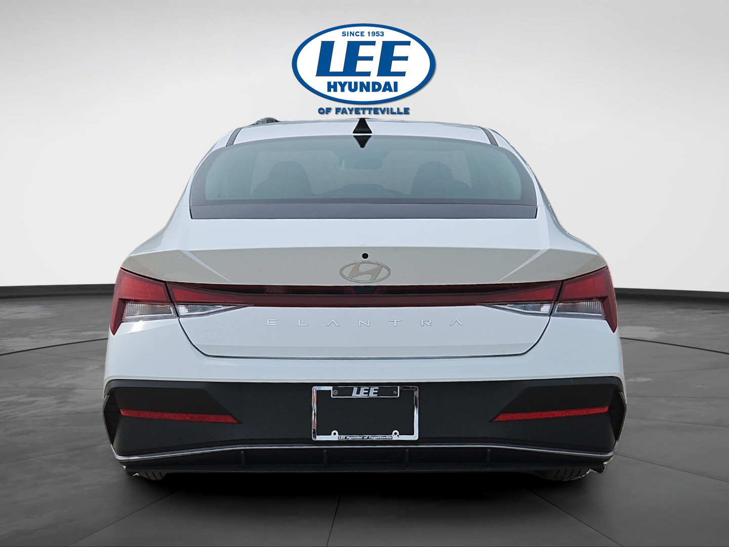 Certified 2026 Hyundai Elantra SE FWD image 4