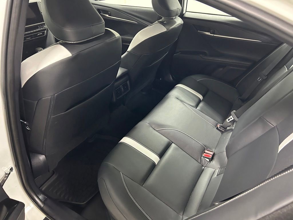 Used 2025 Toyota Camry SE w/ Convenience Package FWD image 13