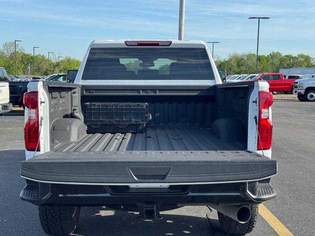 Certified 2024 Chevrolet Silverado 2500 Custom w/ Custom Value Package AWD/4WD image 4