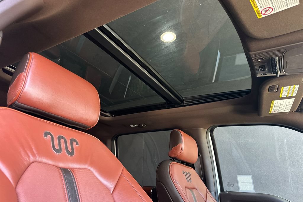 Used 2022 Ford F350 King Ranch w/ King Ranch Ultimate Package AWD/4WD image 16