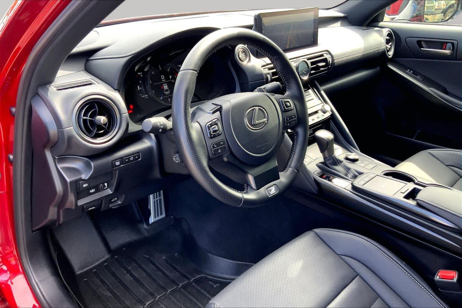 Used 2025 Lexus IS 350 F Sport AWD/4WD image 17