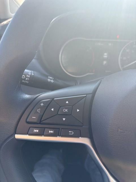 New 2025 Nissan Versa SV w/ Trunk Package FWD image 17