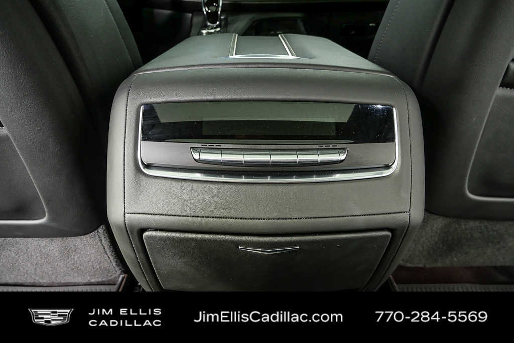 Used 2024 Cadillac Escalade Sport w/ LPO, ONYX Package image 21