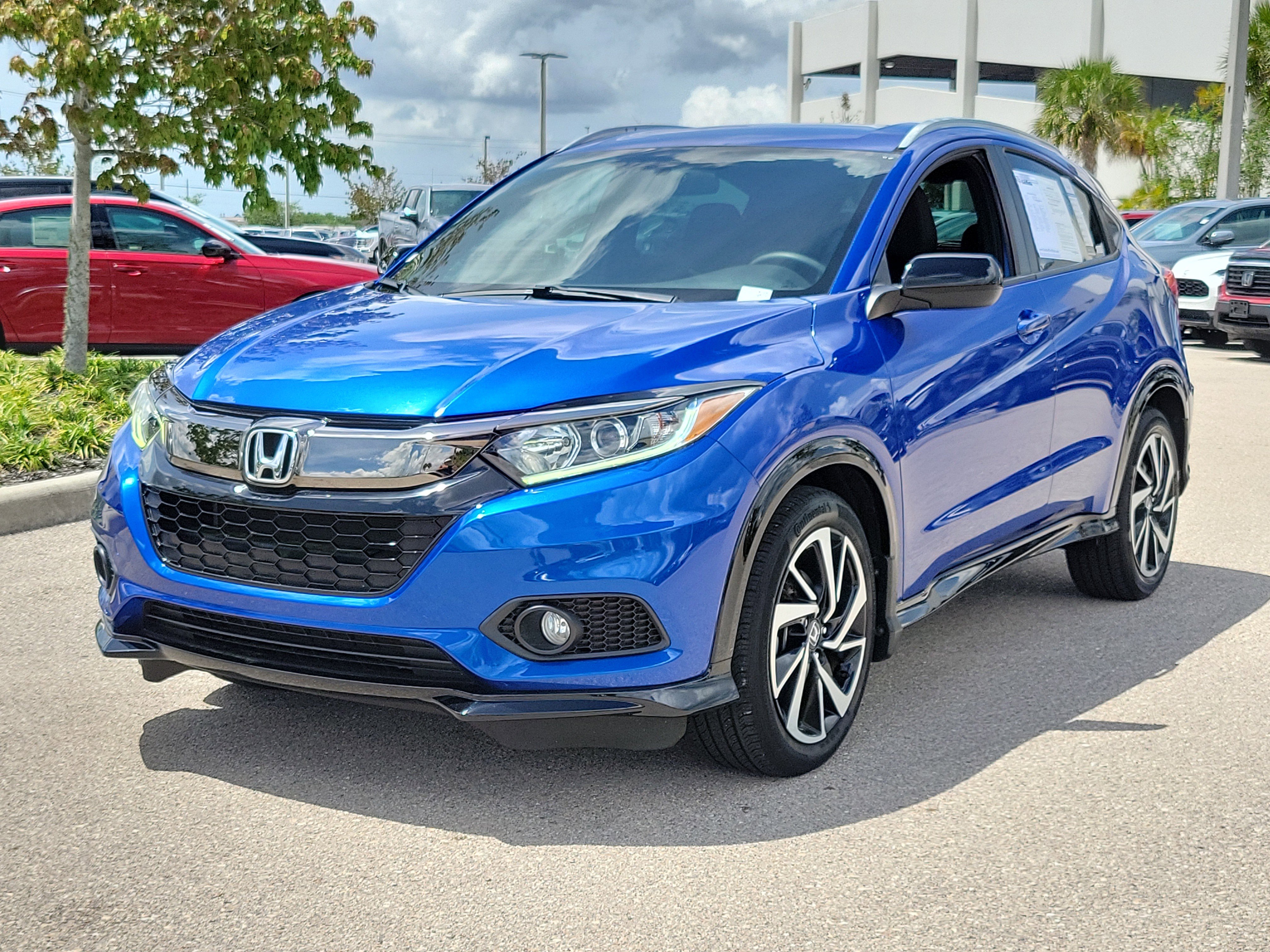 Used 2019 Honda HR-V Sport image 3