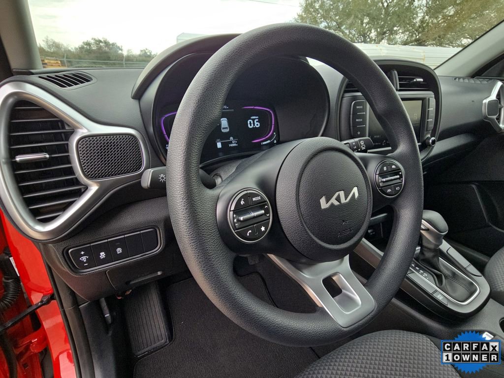 Used 2025 Kia Soul LX w/ LX Technology Package image 15
