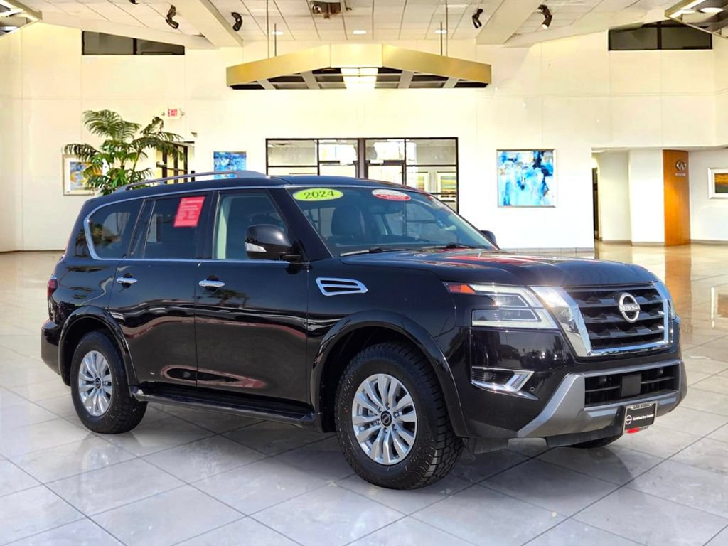 Used 2024 Nissan Armada SV AWD/4WD image 3