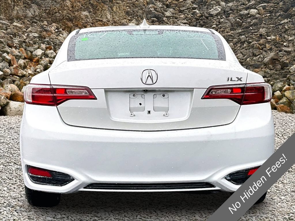 Used 2017 Acura ILX FWD image 3