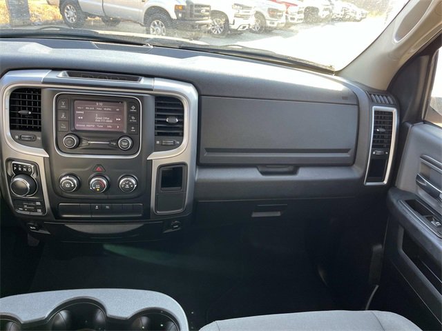 Used 2022 RAM 1500 Classic SLT image 14