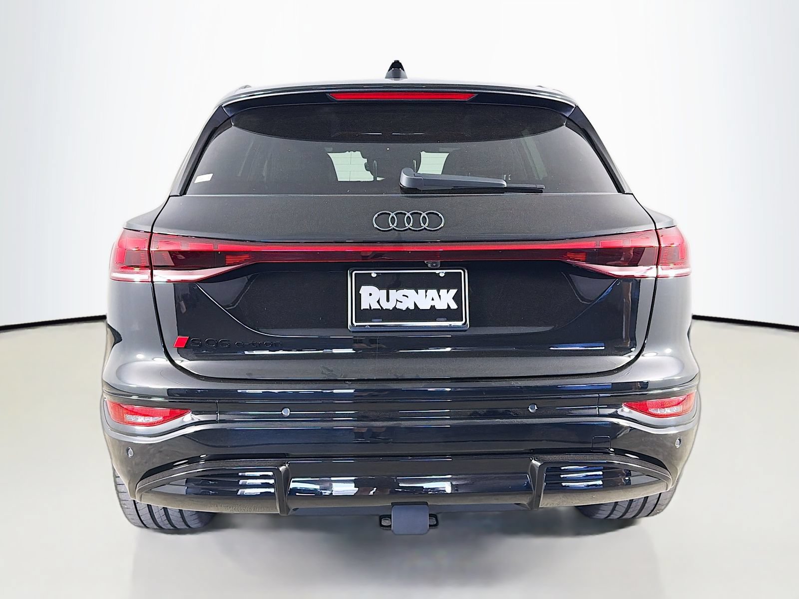 New 2027 Audi SQ6 e-tron Premium Plus AWD/4WD image 6