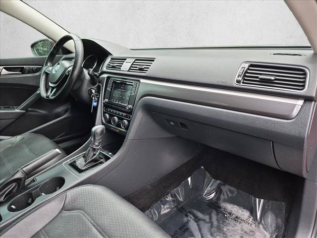 Used 2018 Volkswagen Passat 2.0T S FWD image 24