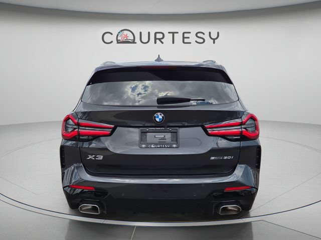 Used 2022 BMW X3 sDrive30i w/ M Sport Package 2 RWD image 4