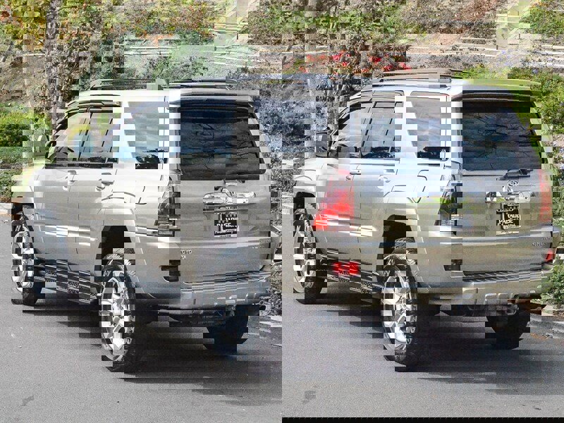 Used 2004 Toyota 4Runner SR5 image 4