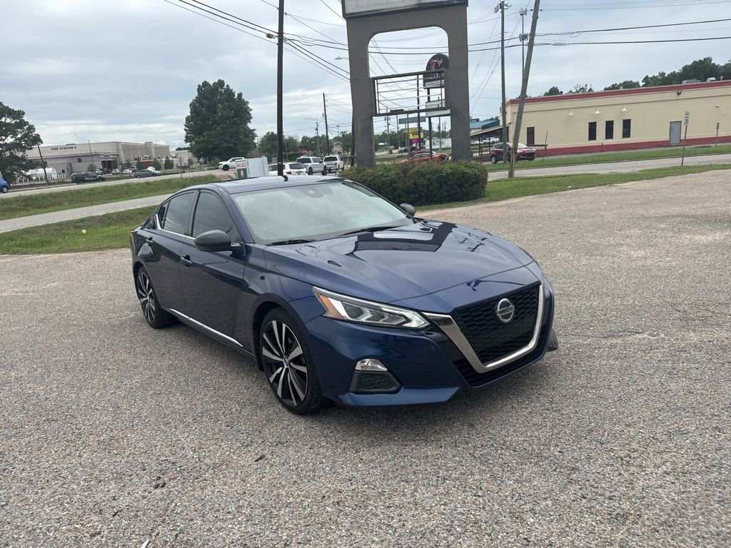 Used 2020 Nissan Altima 2.5 SR w/ Premium Package