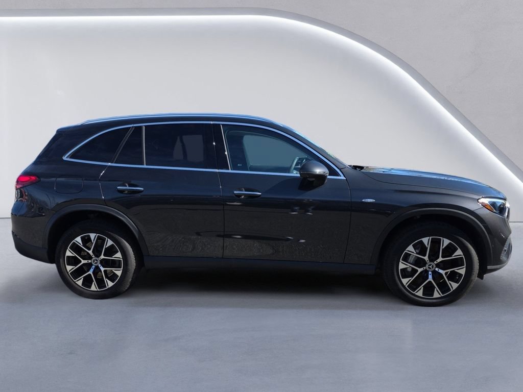 New 2025 Mercedes-Benz GLC 350e 4MATIC image 3