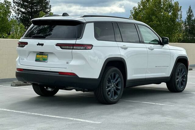 New 2026 Jeep Grand Cherokee L Limited AWD/4WD image 4
