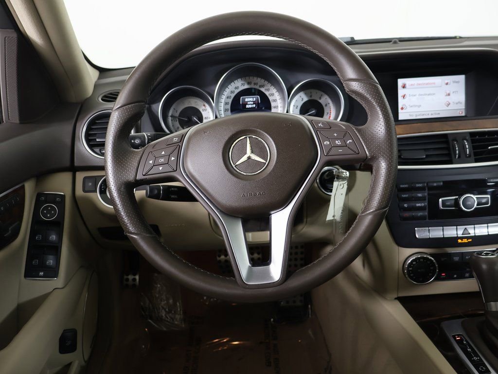 Used 2014 Mercedes-Benz C 300 4MATIC Sedan image 29