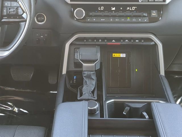 Used 2023 Toyota Tundra Limited AWD/4WD image 19