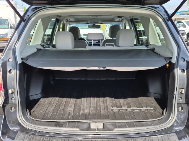 Used 2018 Subaru Forester 2.5i Premium w/ All-Weather Package AWD/4WD image 27