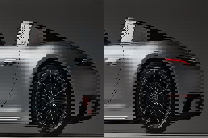 Used 2021 Porsche 911 Targa 4S image 8