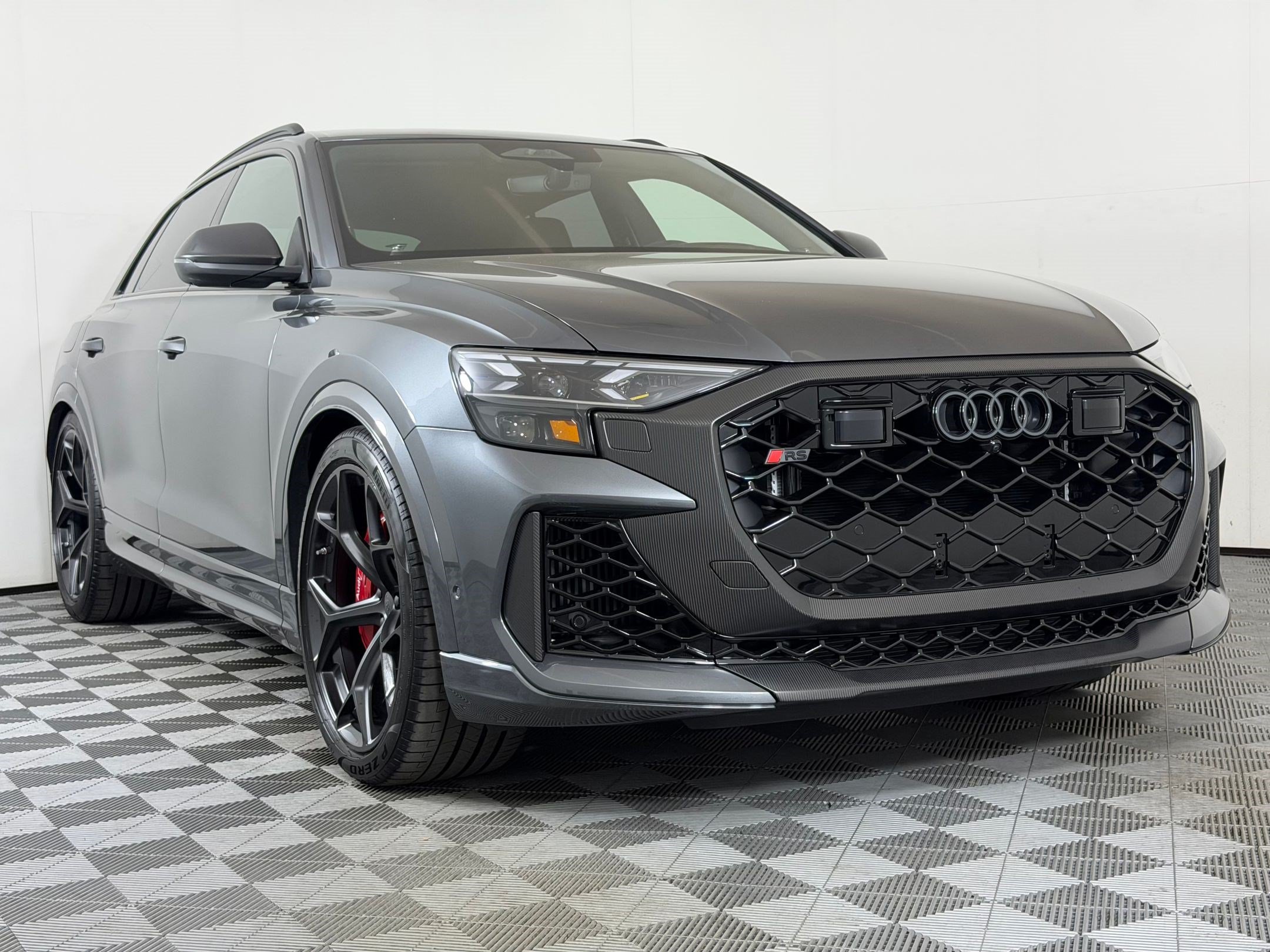 New 2027 Audi RS Q8 performance AWD/4WD image 7