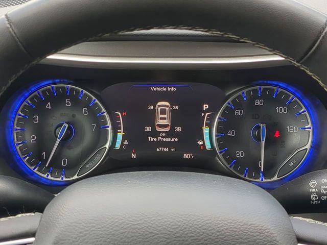 Certified 2023 Chrysler Pacifica Touring-L image 34