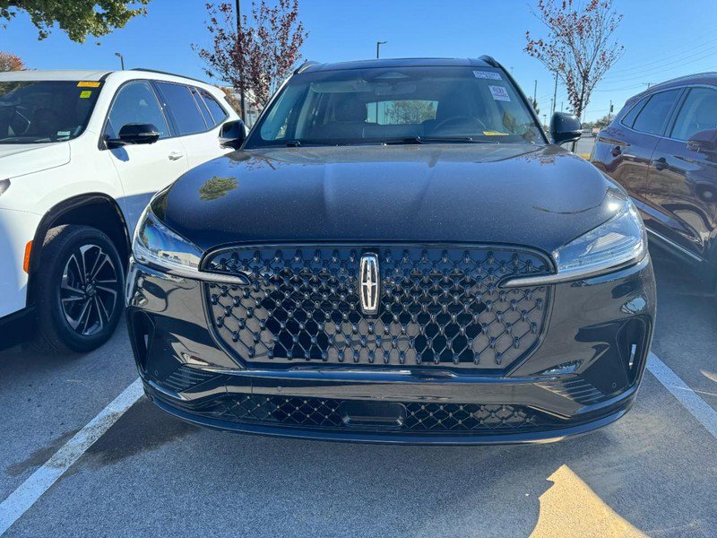 Certified 2025 Lincoln Aviator AWD w/ Jet Appearance Package image 2