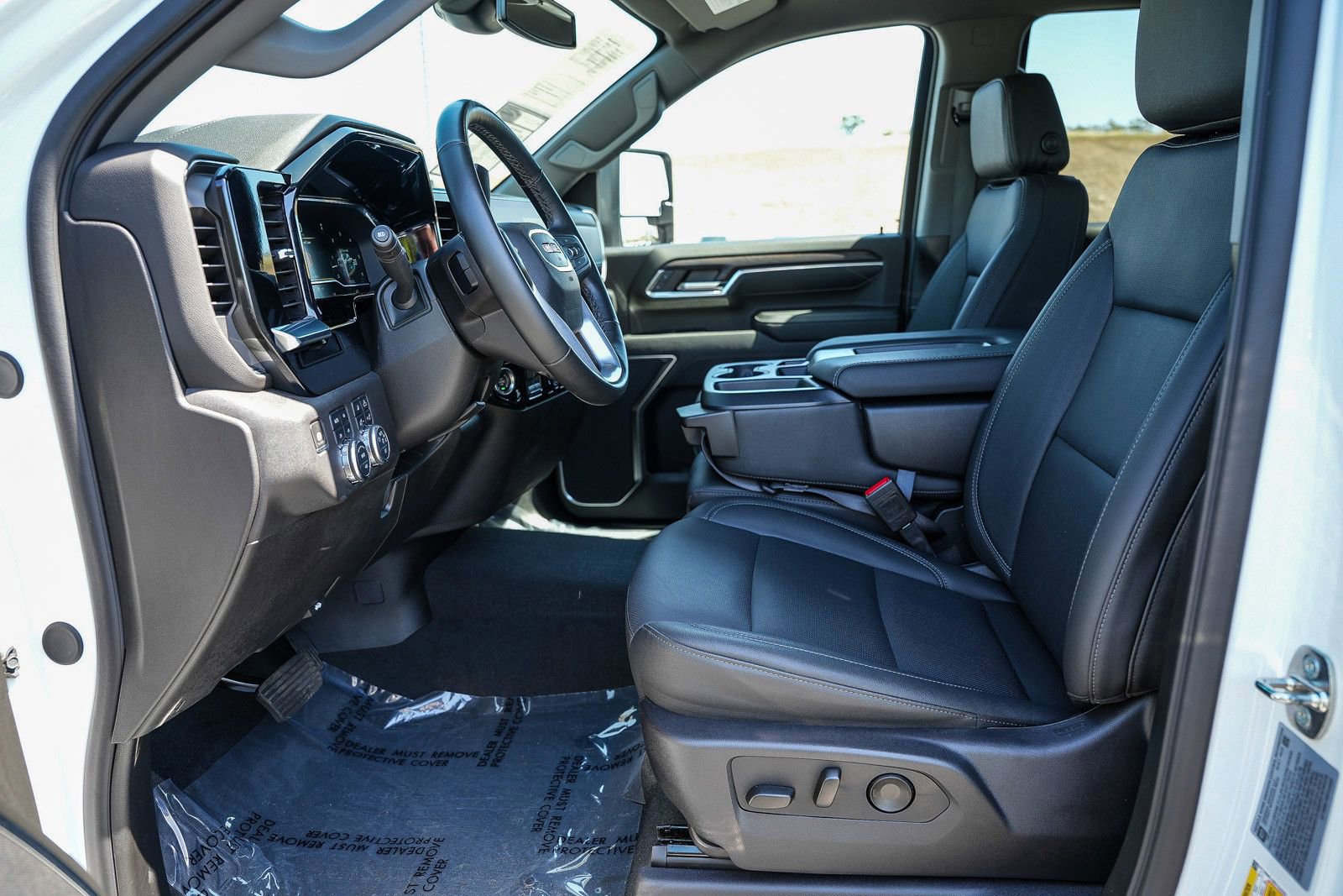 Used 2024 GMC Sierra 2500 SLT AWD/4WD image 18