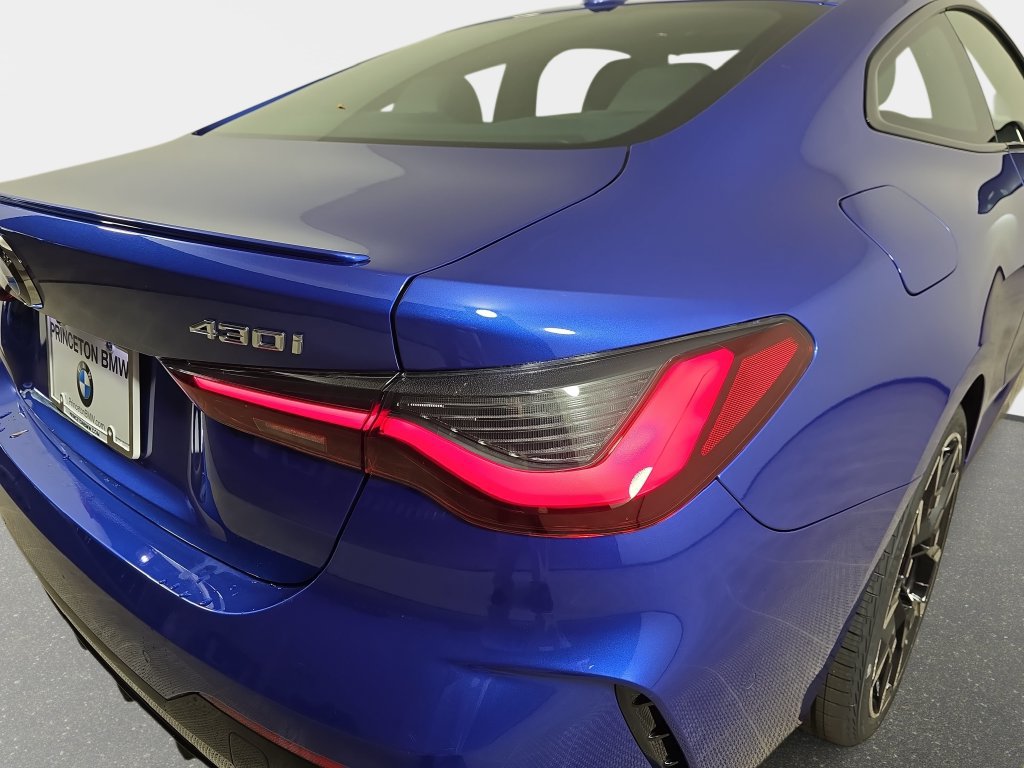 Certified 2026 BMW 430i xDrive Coupe w/ M Sport Package AWD/4WD image 34