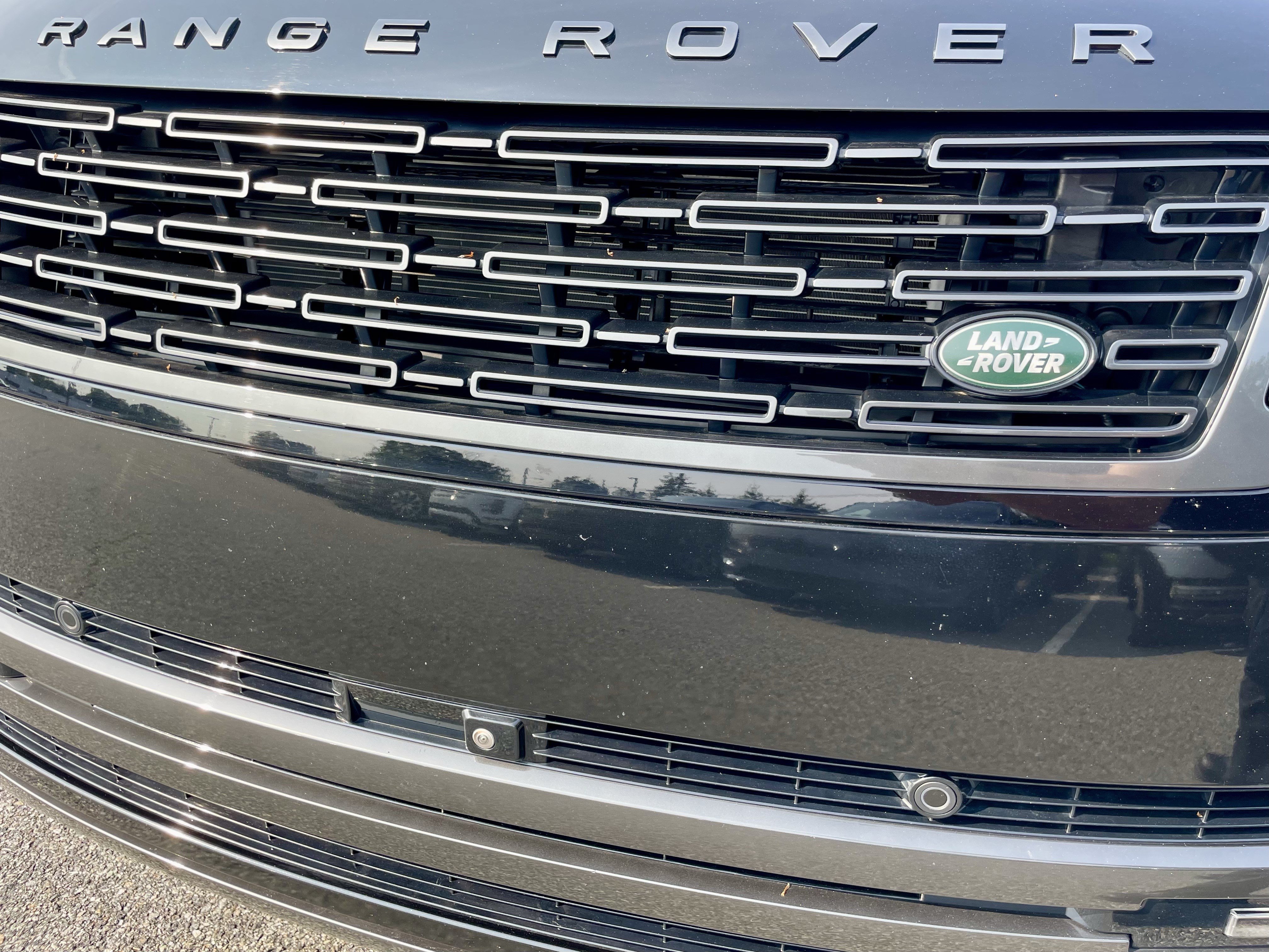 Used 2025 Land Rover Range Rover SE AWD/4WD image 32